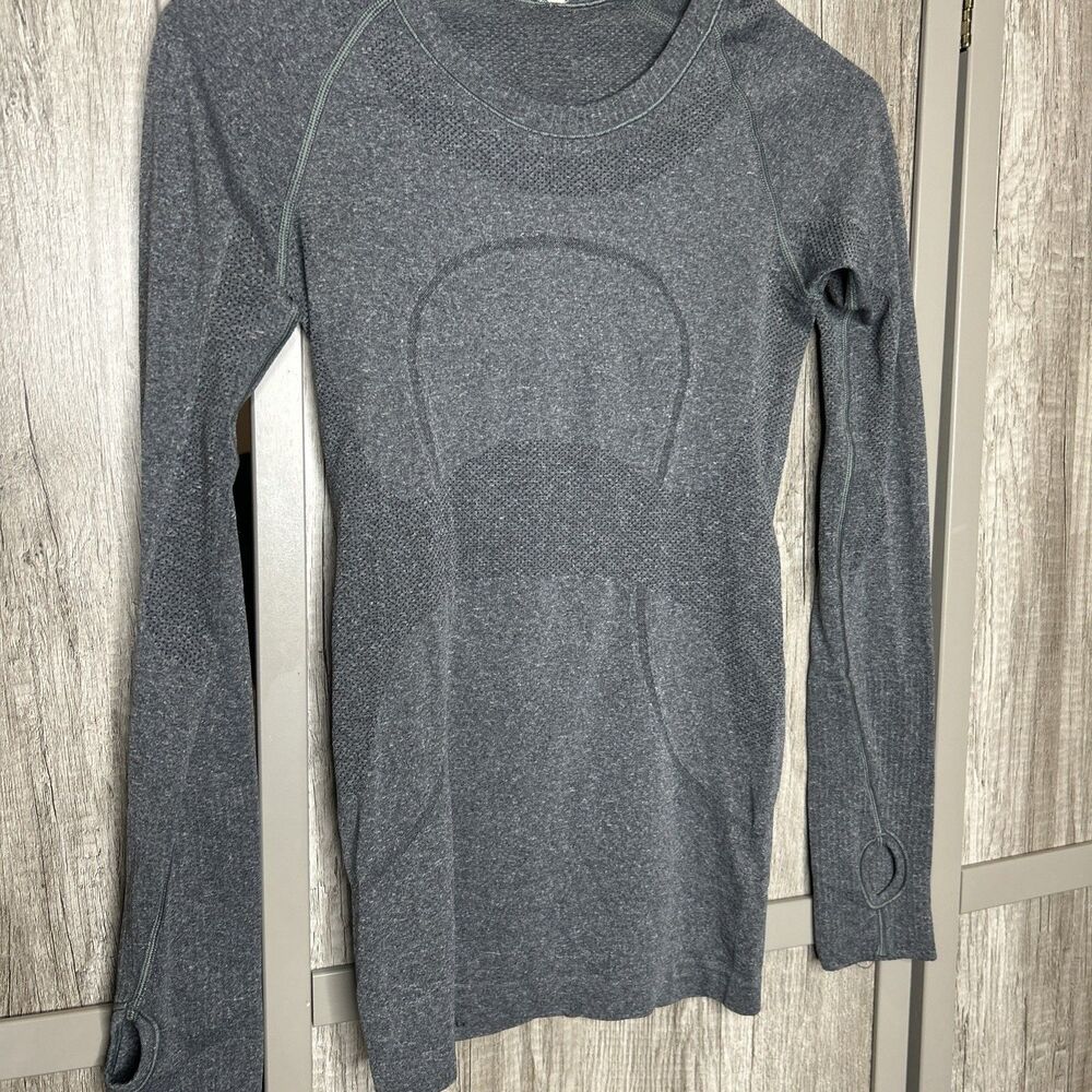 Lululemon Swiftly Tech Top Long Sleeves - Picture 2 of 6